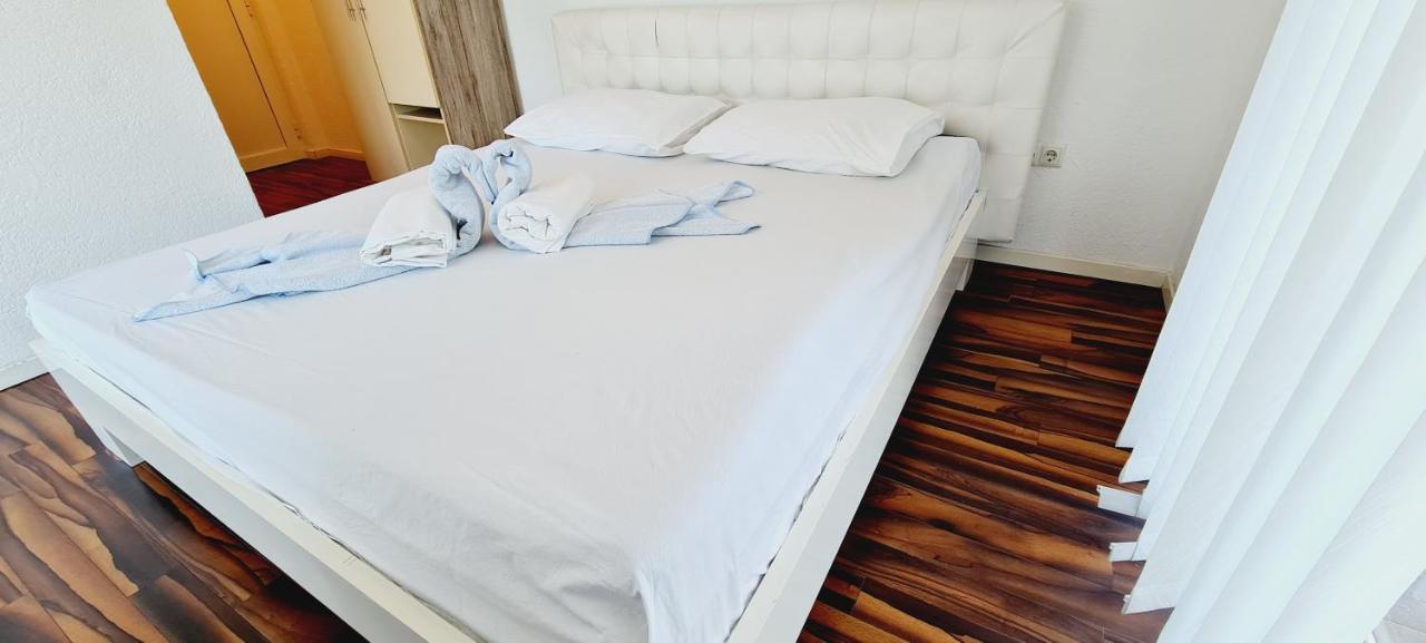 Ljesevo Motel Bella מראה חיצוני תמונה