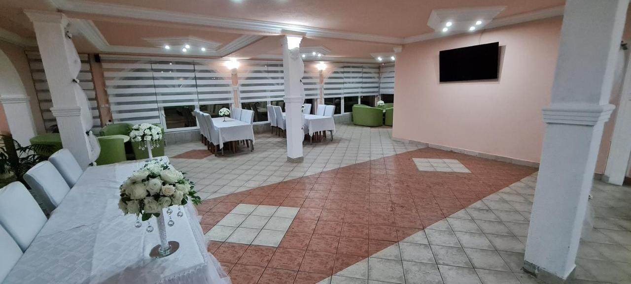 Ljesevo Motel Bella מראה חיצוני תמונה