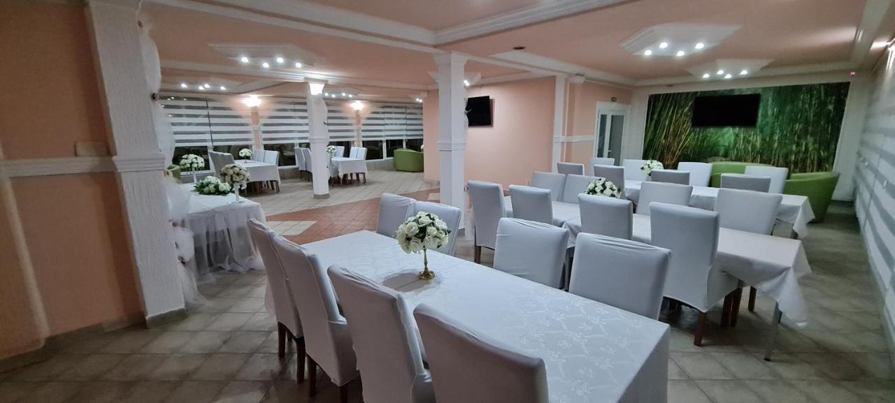 Ljesevo Motel Bella מראה חיצוני תמונה