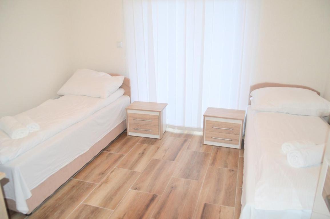 Ljesevo Motel Bella מראה חיצוני תמונה
